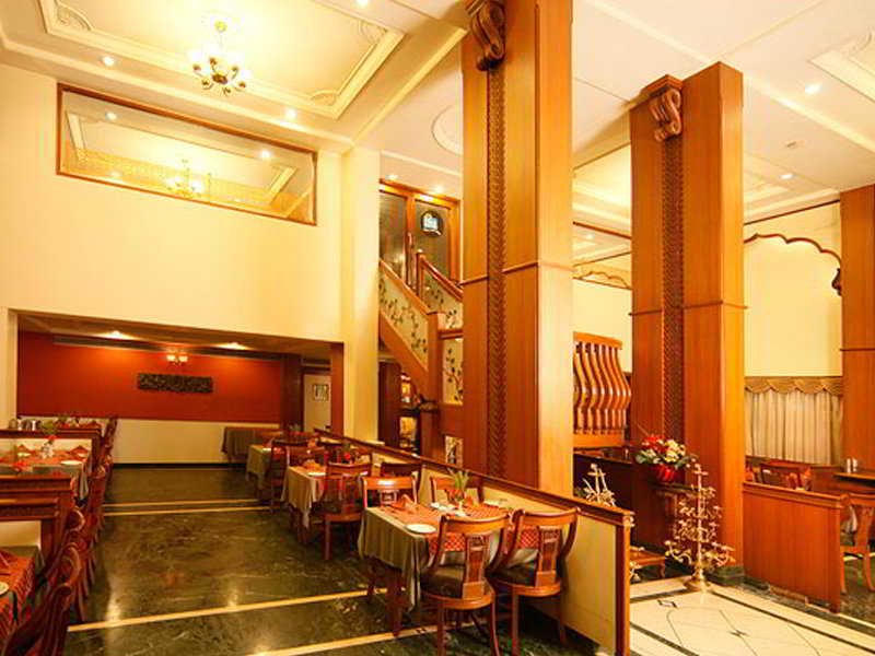 Фото Hotel Shree Panchratna