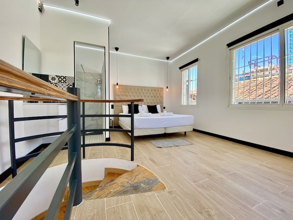 Фото Royal Suites Madrid