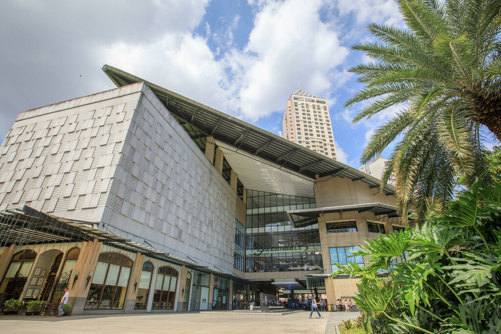 Hotel Holiday Inn & Suites Makati, Earth, photo