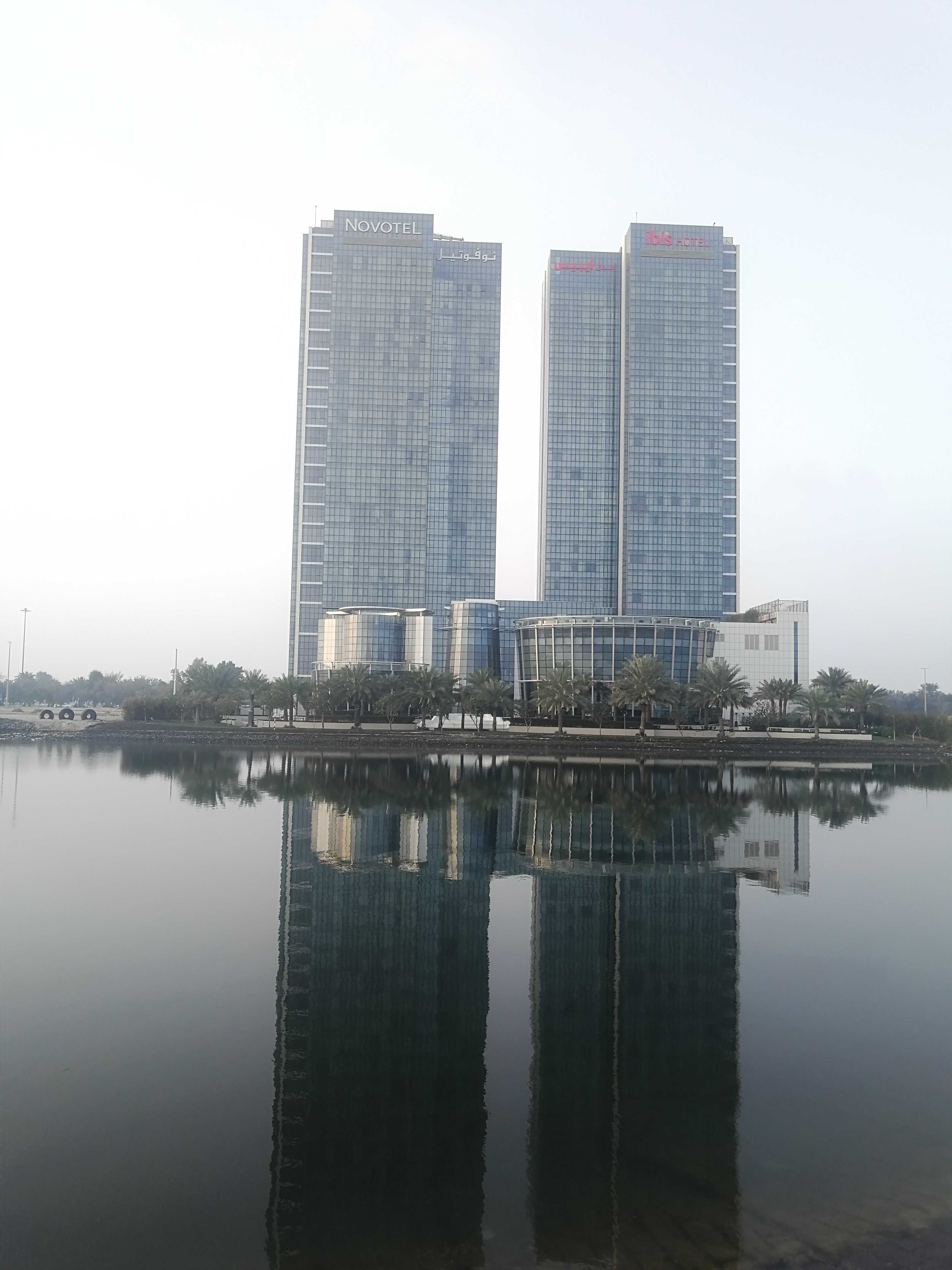 Фото Novotel Abu Dhabi Gate
