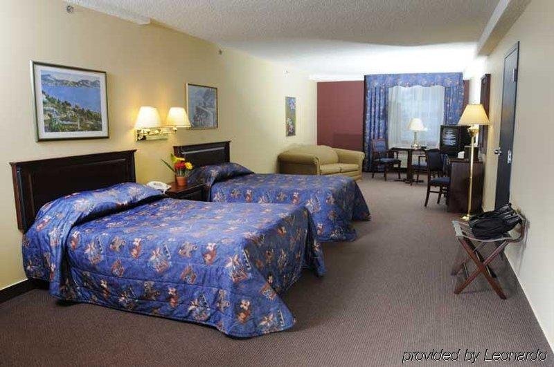 Фото Travelodge by Wyndham Alma