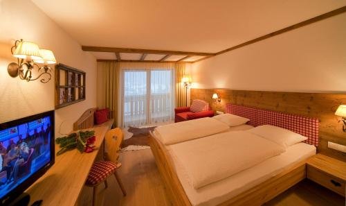 Фото Hotel Foestlerhof