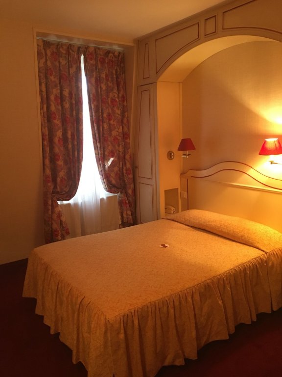 Фото Hôtel de l'Espérance