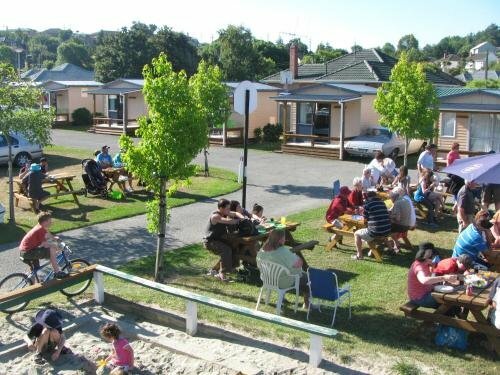 Гостиница Timaru Top 10 Holiday Park в Тимару