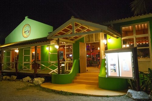 Гостиница Sand Dollar Condominium Resort на Карибских Нидерландах