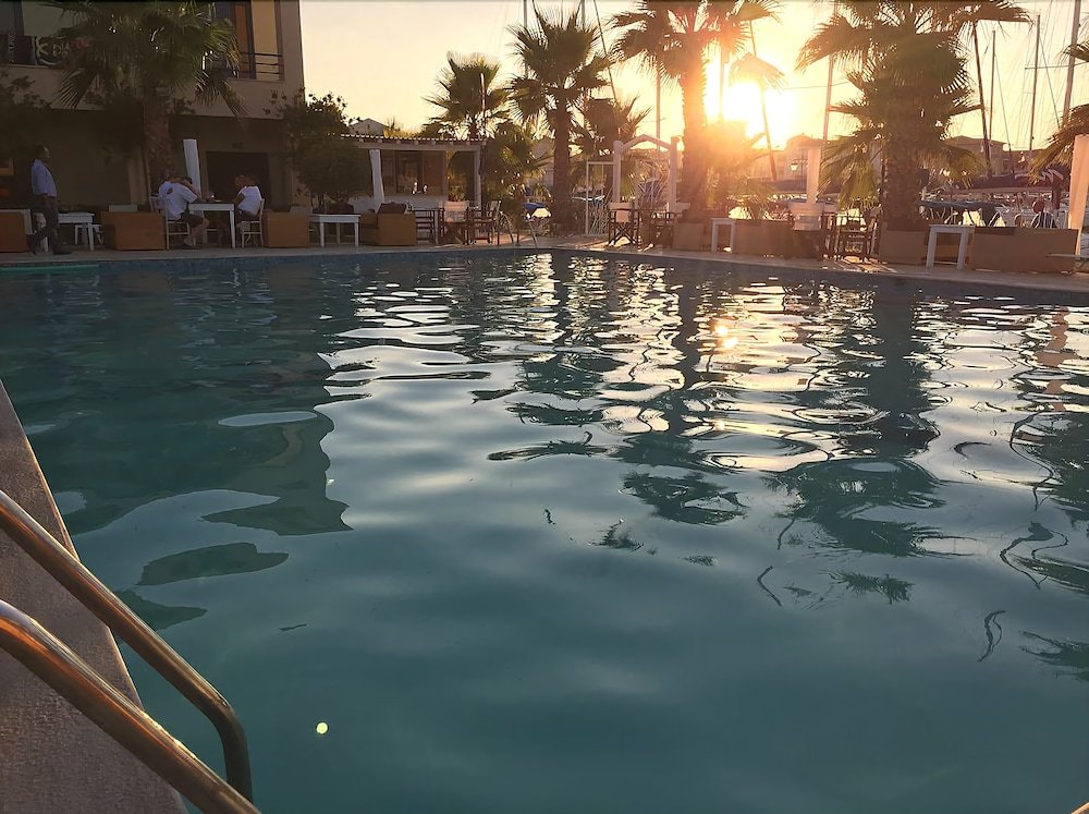 Фото Ianos Hotel