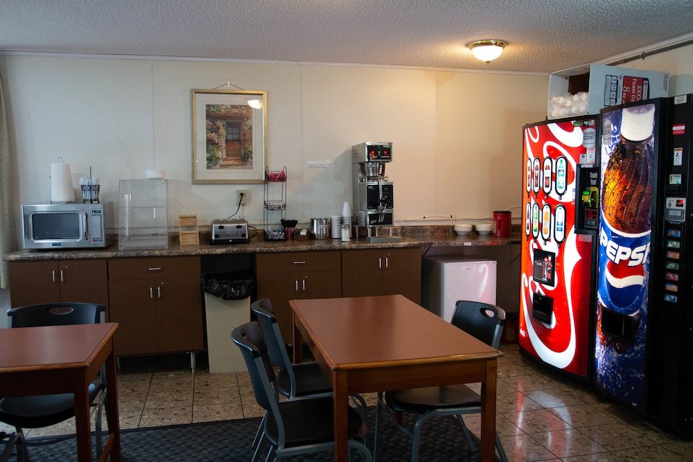 Фото East Grand Inn