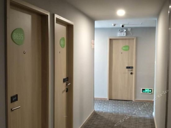 Фото Haiyou Shenzhen Luohu Port International Trade Hotel