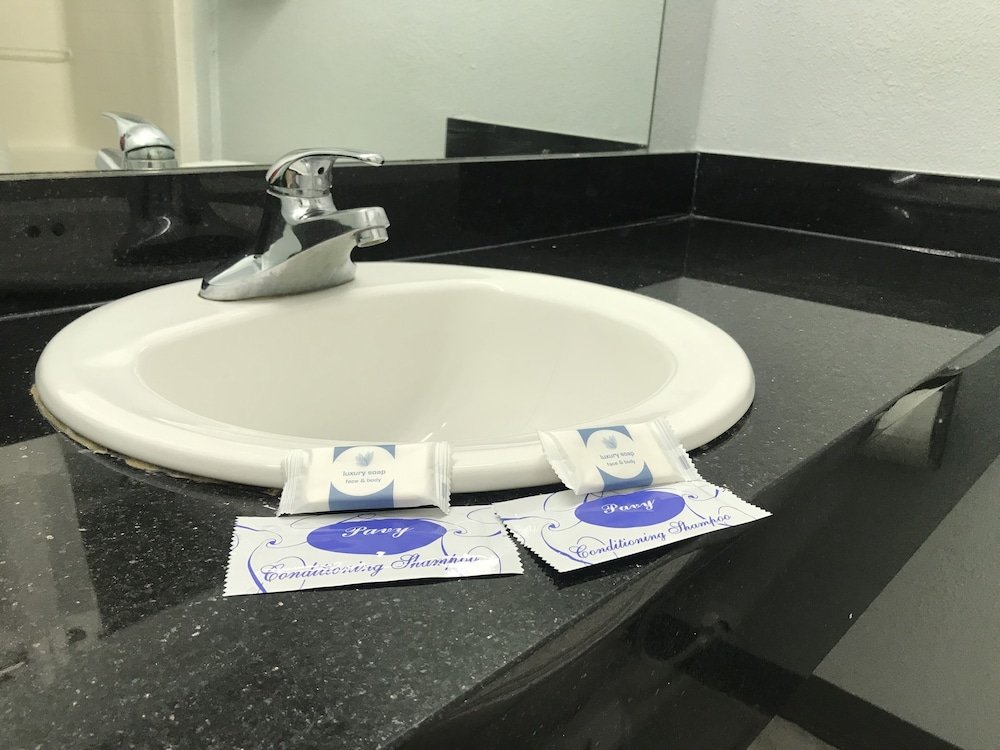 Фото Midtown Inn