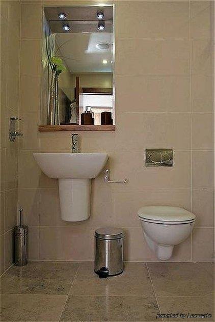 Фото Angel's Share Hotel