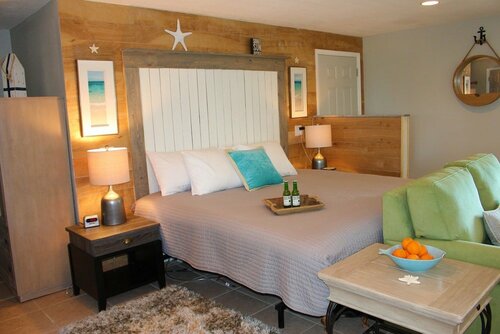 Гостиница Latitude 26 Waterfront Boutique Resort - Bonita Springs в Бонита Спрингс