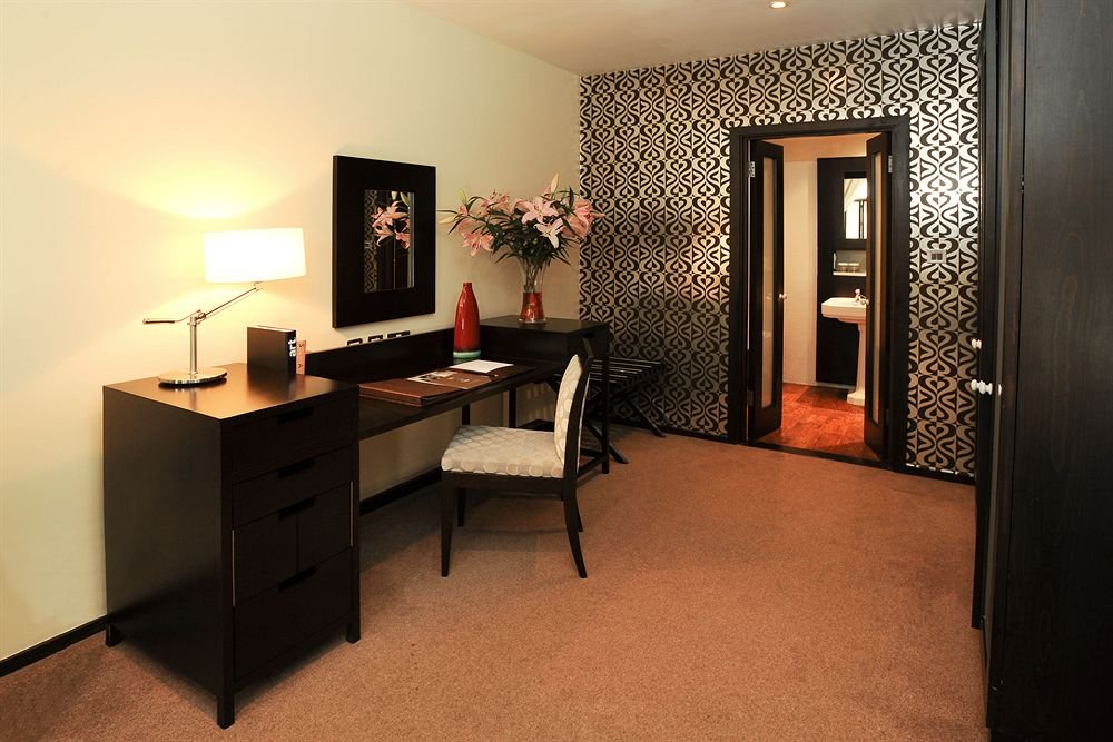 Фото Ten Square Hotel