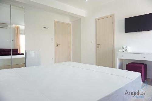 Фото Angelos Hotel