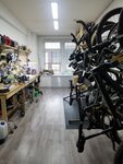 R. E. D. S (Leninskiy Avenue, 16/1) ، تصليح الدراجات
