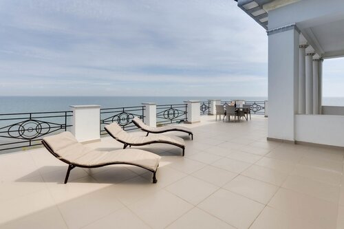 Санаторий Золотой берег в Евпатории