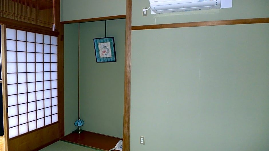 Фото Fujiwara Ryokan Hotel