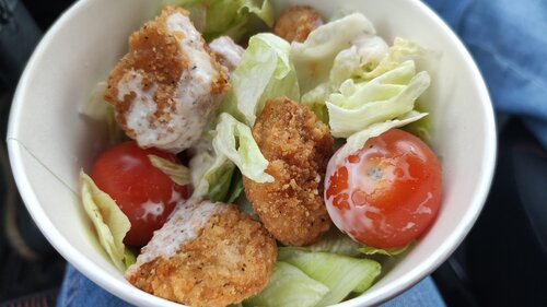 McDONALD'S, салат Цезарь с поджаренной курицей: калорийность на 100 г, белки, жиры, углеводы
