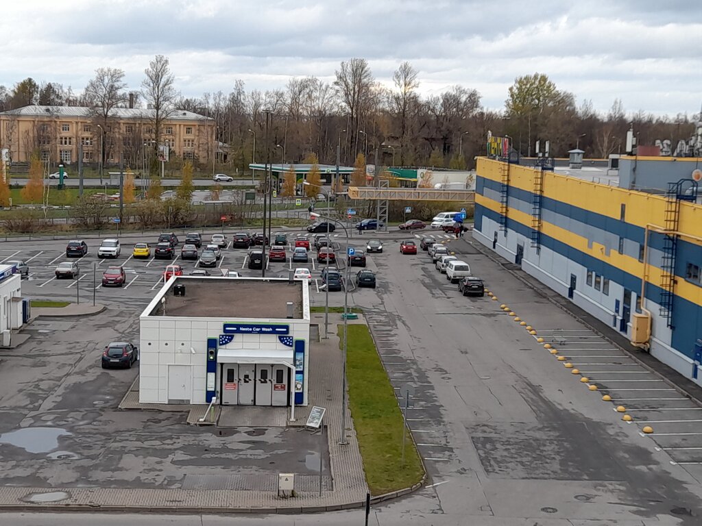 Food hypermarket Lenta, Saint Petersburg, photo