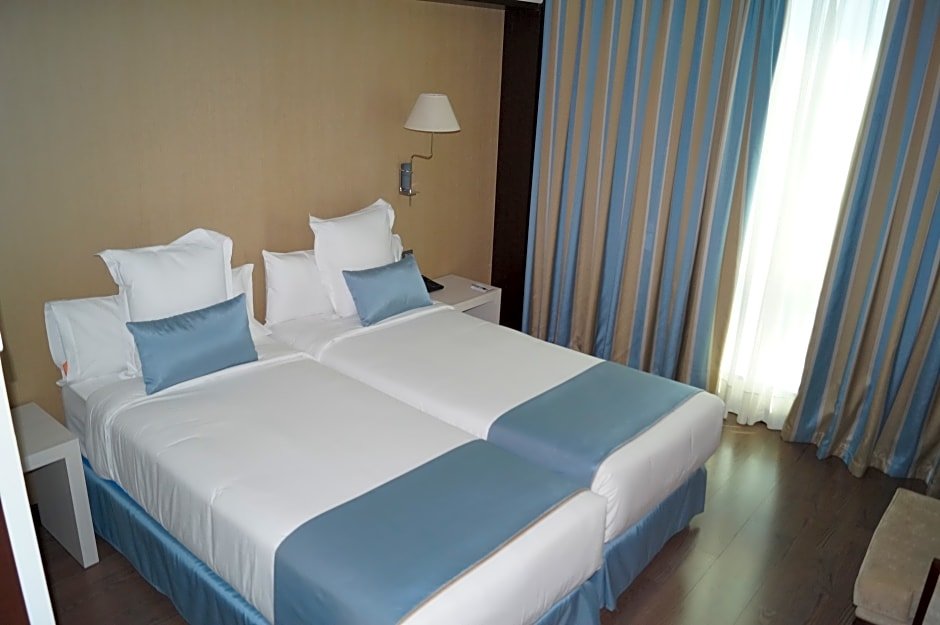 Фото Lcb Hotel Fuenlabrada