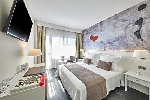 Фото Hotel Joan Miró Museum