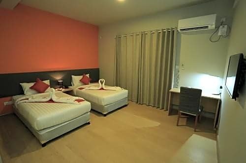 Фото Wh Hotel & Service Apartment
