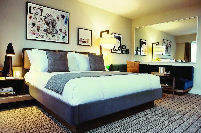 Фото Thompson Chicago by Hyatt