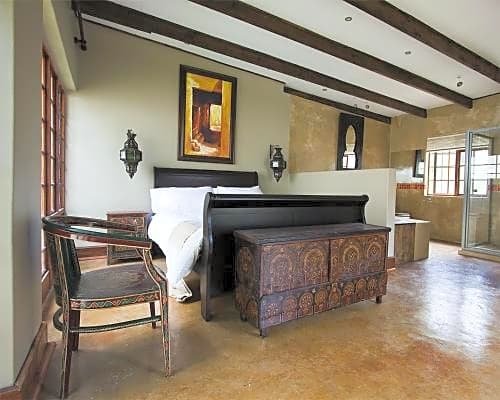 Фото The Wardrobe Guest House