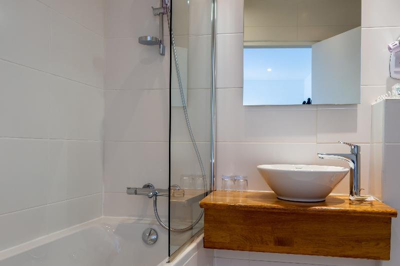 Фото Yelo Lumière by Sonder