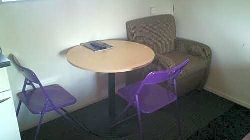 Фото 747 Motel Wellington