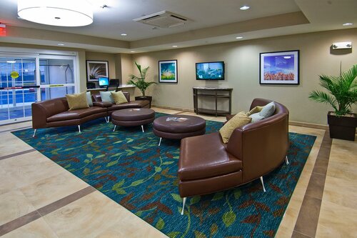 Гостиница Candlewood Suites Tupelo North, an Ihg Hotel