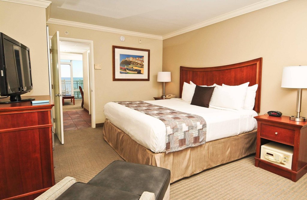 Фото Best Western Plus Grand Strand Inn & Suites