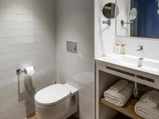 Фото Yurbban Trafalgar Hotel