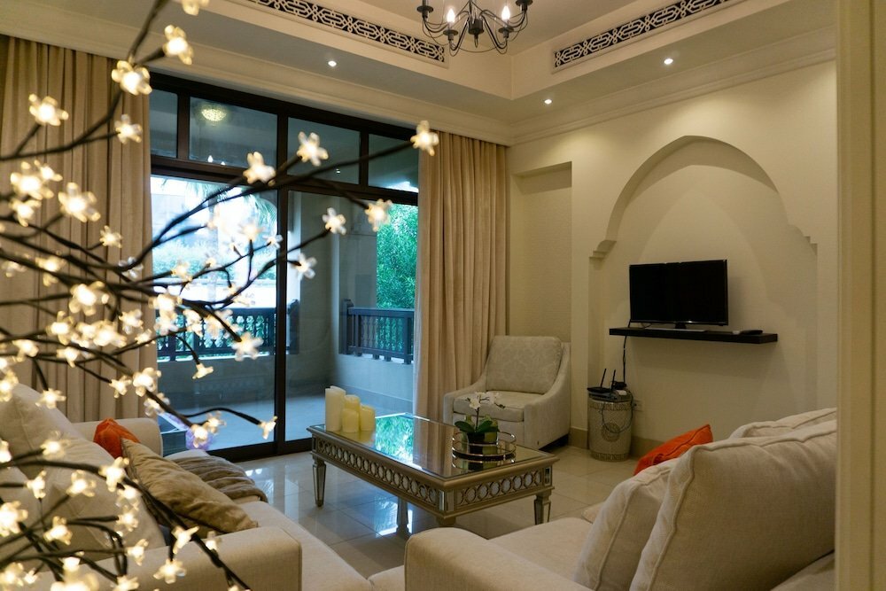 Short-term housing rental Airbetter Souk Al Bahar, Dubai, photo