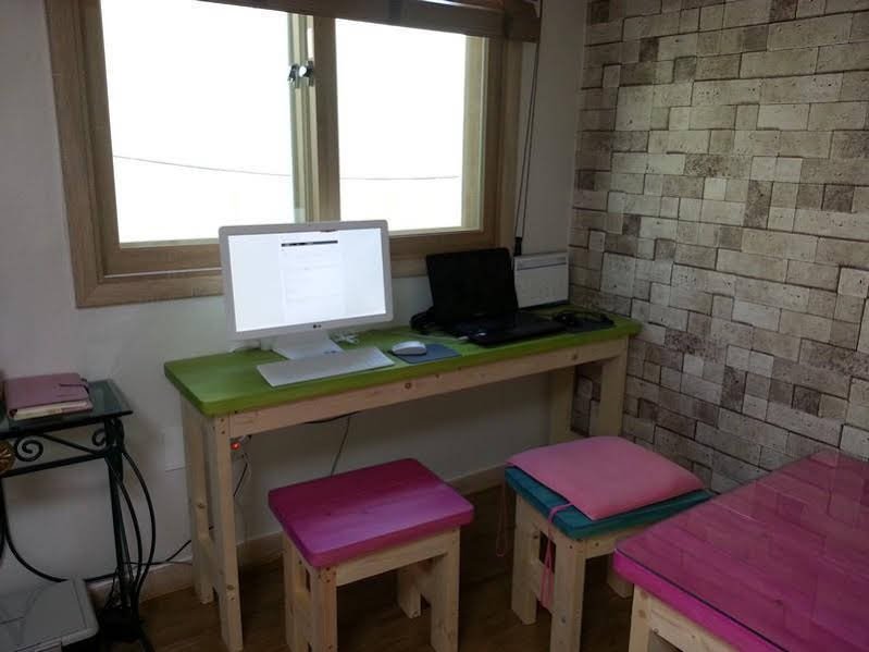 Фото Gangneung Ing Guesthouse - Hostel