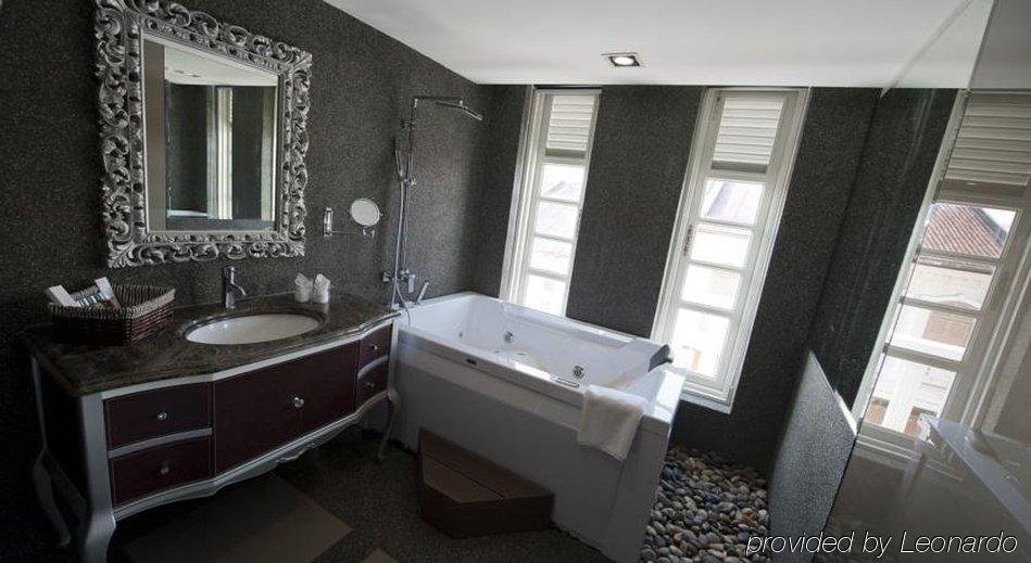 Фото The Sterling