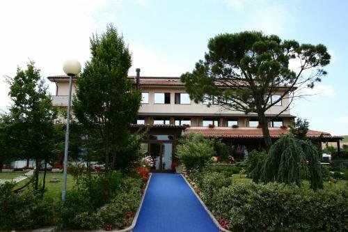 Гостиница Hotel Tetto Delle Marche - Ristorante Dei Conti