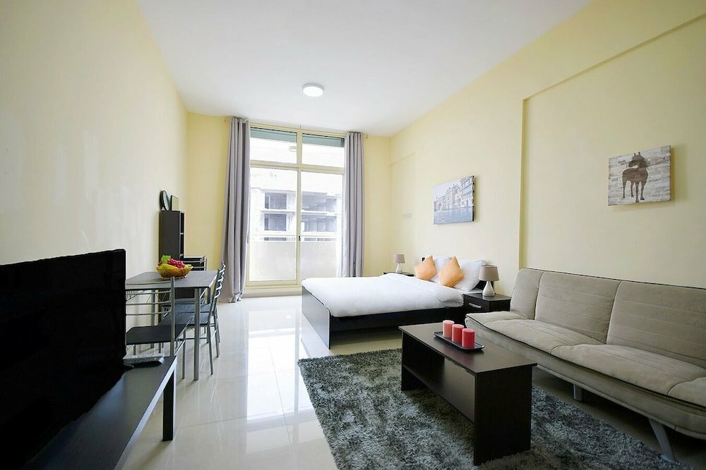 Short-term housing rental Key Host - Frankfurt, Dubai, photo