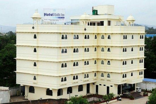 Фото отеля 1