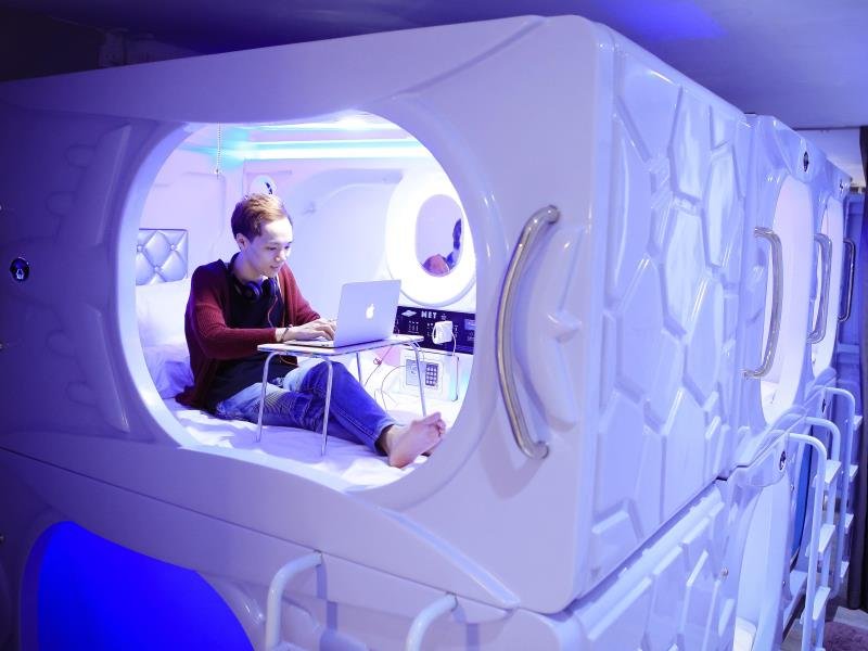 Фото Met A Space Pod at Boat Quay