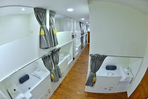 Гостиница Backpacker Hostel - Adults Only в Янгоне