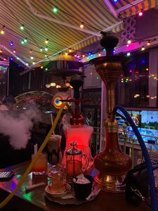 Harab'be Cafe & Hookah Lounge (Alemdar Mah., Ticarethane Çk. Sok., No:4B, Fatih, İstanbul, Türkiye), kafe  Fatih'ten