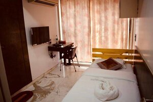 Economical Stay In Heart Of Mumbai