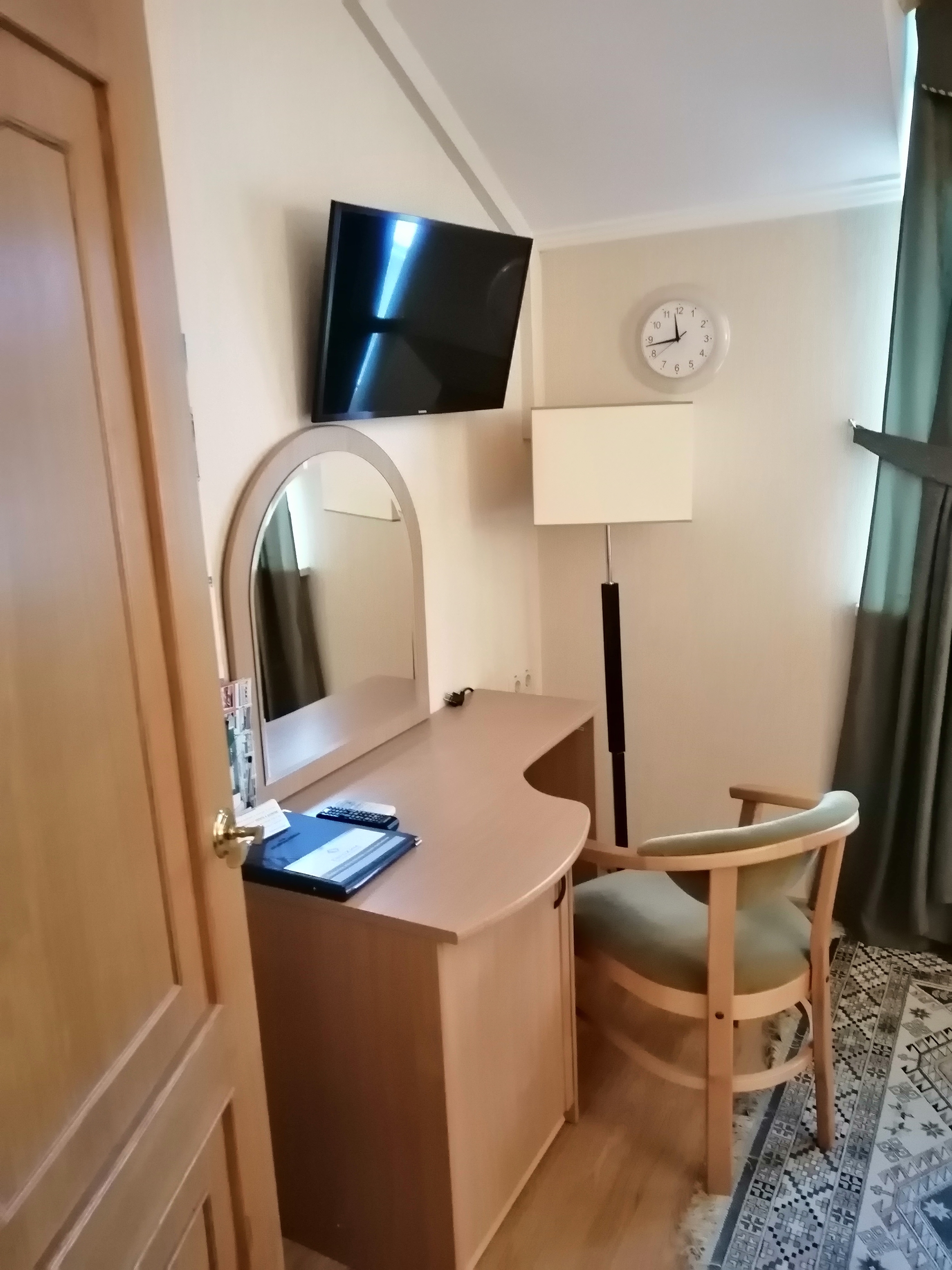 Фото Зелёная