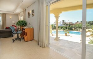Amazing Home in Marbella With Wifi and 4 Bedrooms
