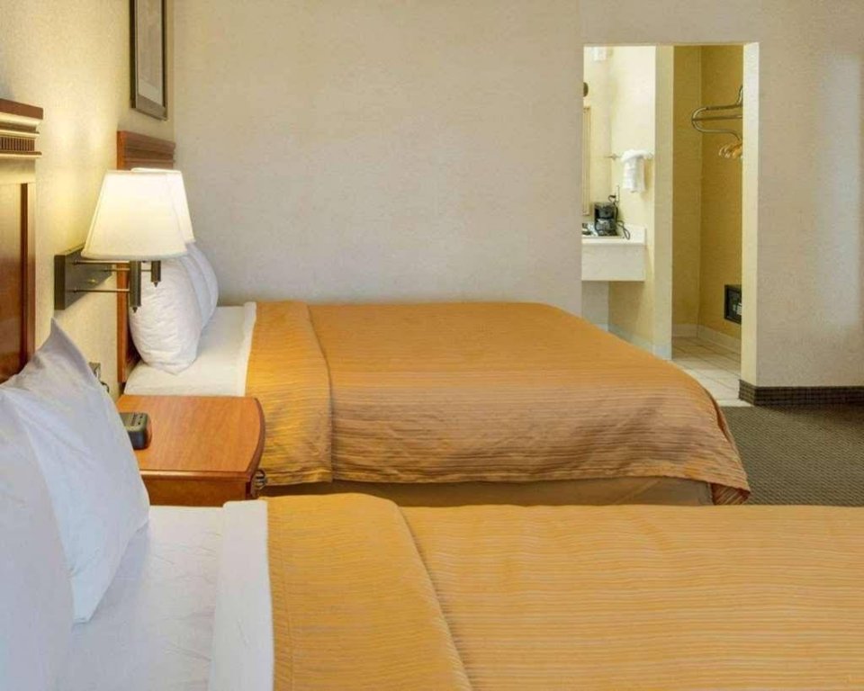 Фото Quality Inn Takoma Park