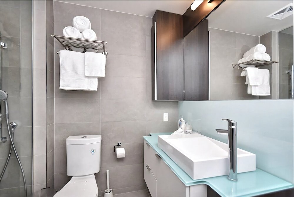 Фото Life Suites Loft - Cn Tower