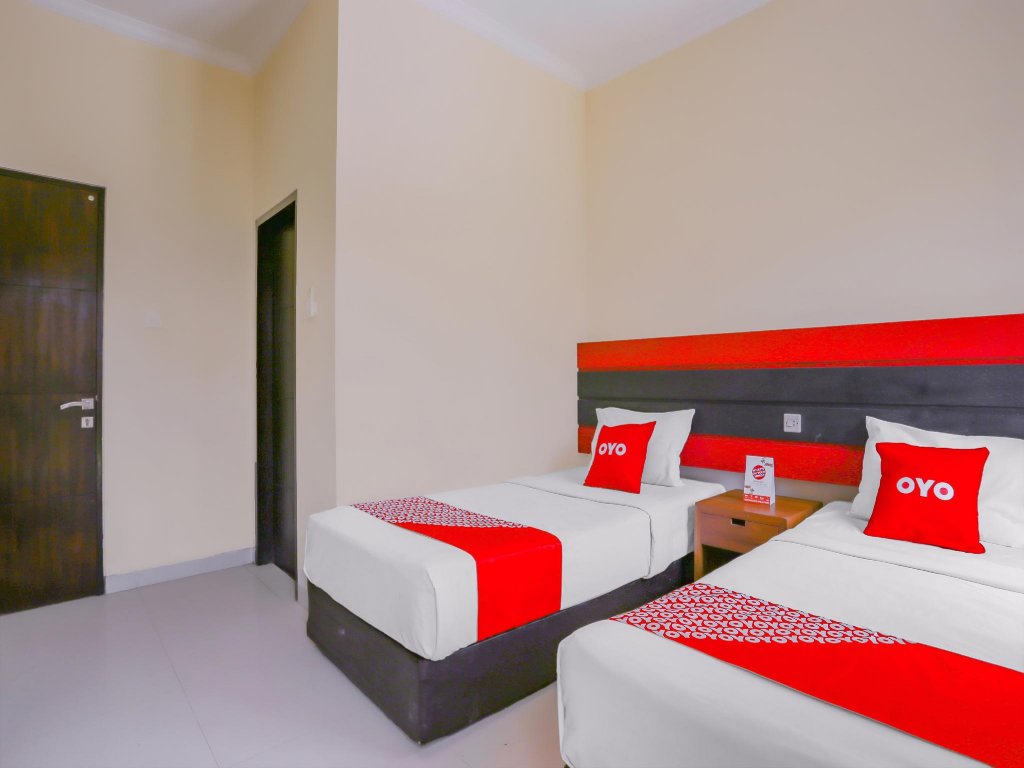 Фото Oyo 4012 Ari Beach Inn