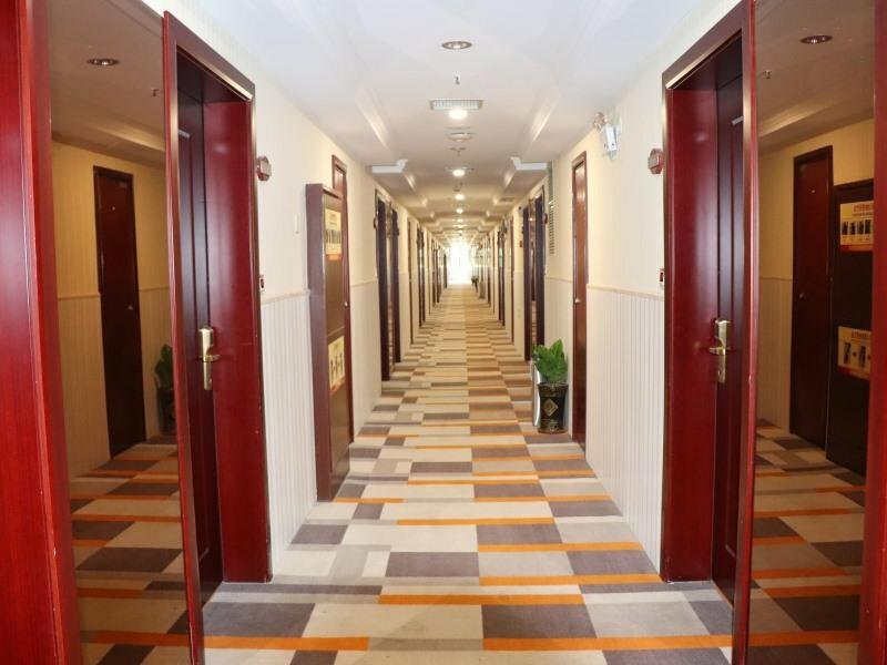 Hotel Shell Suzhou Exhibition Center Huning Chengtie Zone Station Jinfeng Square, Suzhou, photo