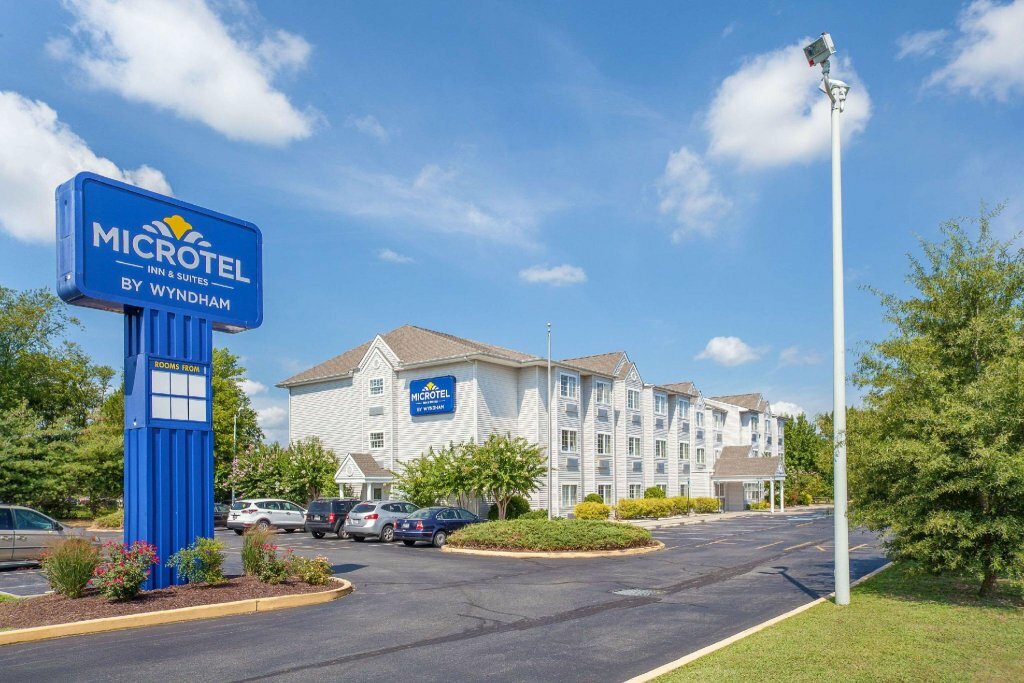 Hotel Microtel Inn & Suites by Wyndham Salisbury, Salisbury, photo