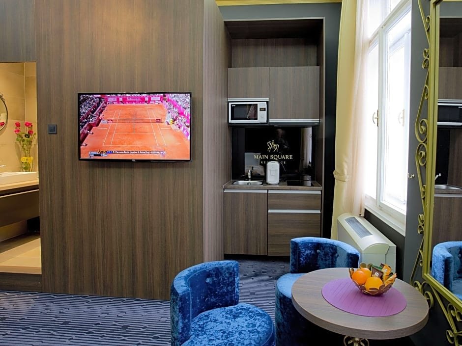 Фото Main Square Hostel